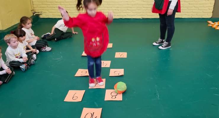 Los Giraffes recorrieron un circuito con diferentes actividades matemáticas