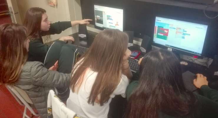 Los alumnos de 3º año están aprendiendo a programar