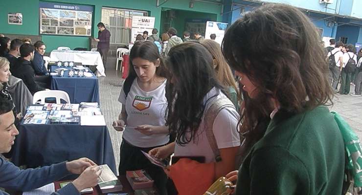 Alumnos de 3º y 4º año asistieron a la expo Universidad