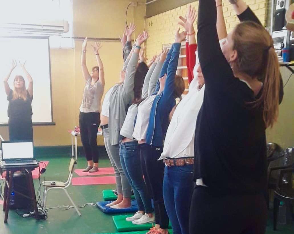 Capacitación en Yoga para los docentes de Nivel Inicial