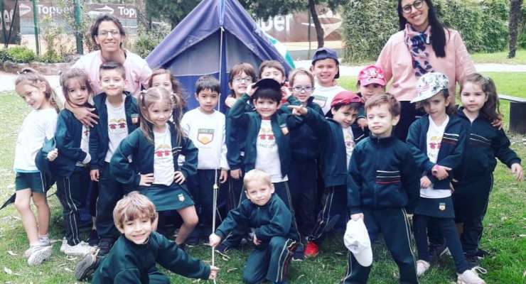 Kinder 5 realizó una actividad pre capamentil en Parque Norte