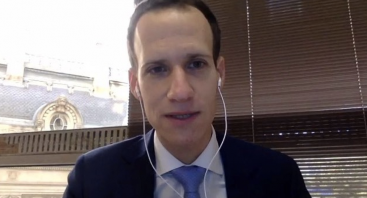 Los estudiantes de 4º y 5º año conversaron con el diplomático argentino Agustín Kuperman
