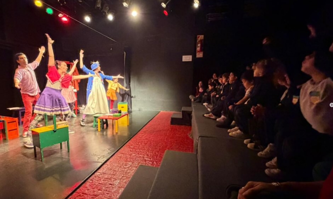 Kinder 4 asistió a la obra “María Elena” en el Teatro La Galera