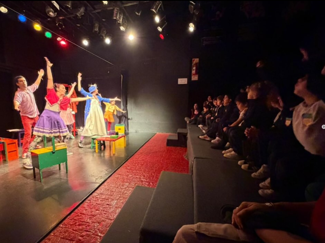 Kinder 4 asistió a la obra “María Elena” en el Teatro La Galera