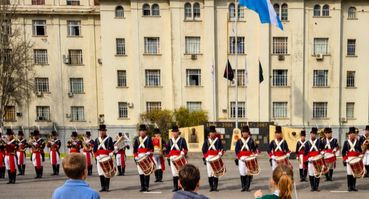 2° grado visitó el Regimiento de Infantería 1 Patricios